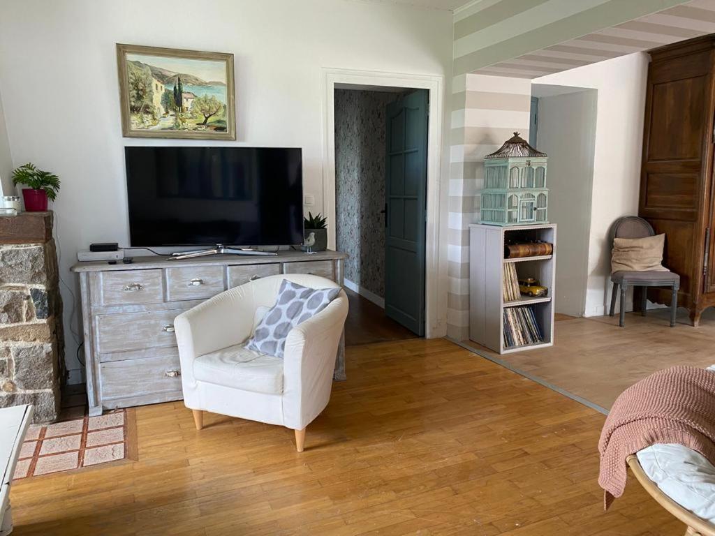 Maison Sur Cour Courzieu Экстерьер фото